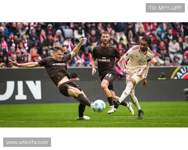 [德甲]第27轮：拜仁3-2圣保利 集锦.